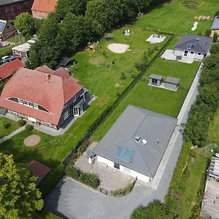 With 3 Bedrooms Holiday home *